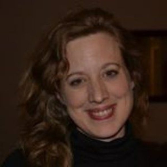 Meet your Posher, Stephanie - Picture 1 of 3